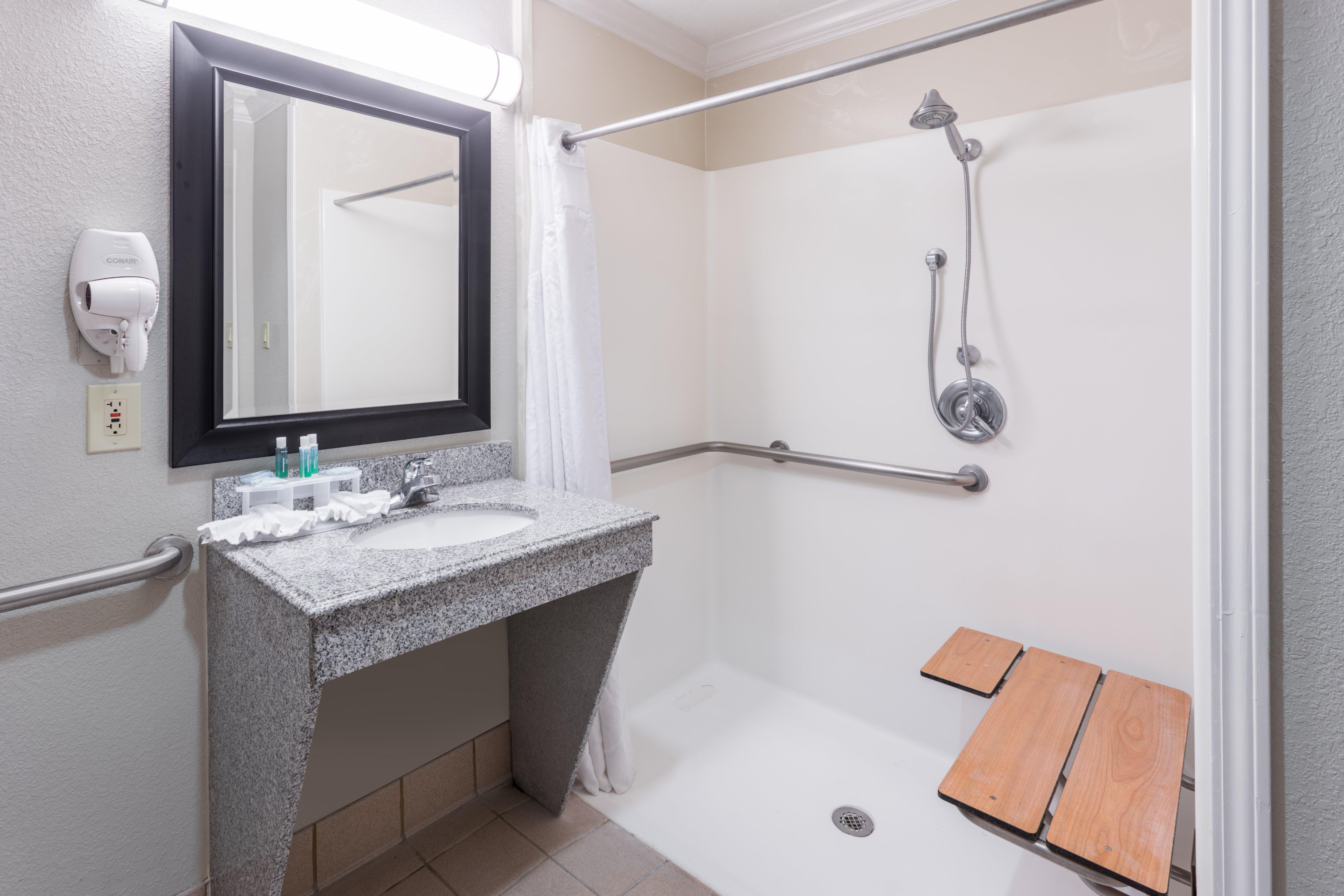 Holiday Inn Express Hotel And Suites Lake Charles By Ihg Extérieur photo