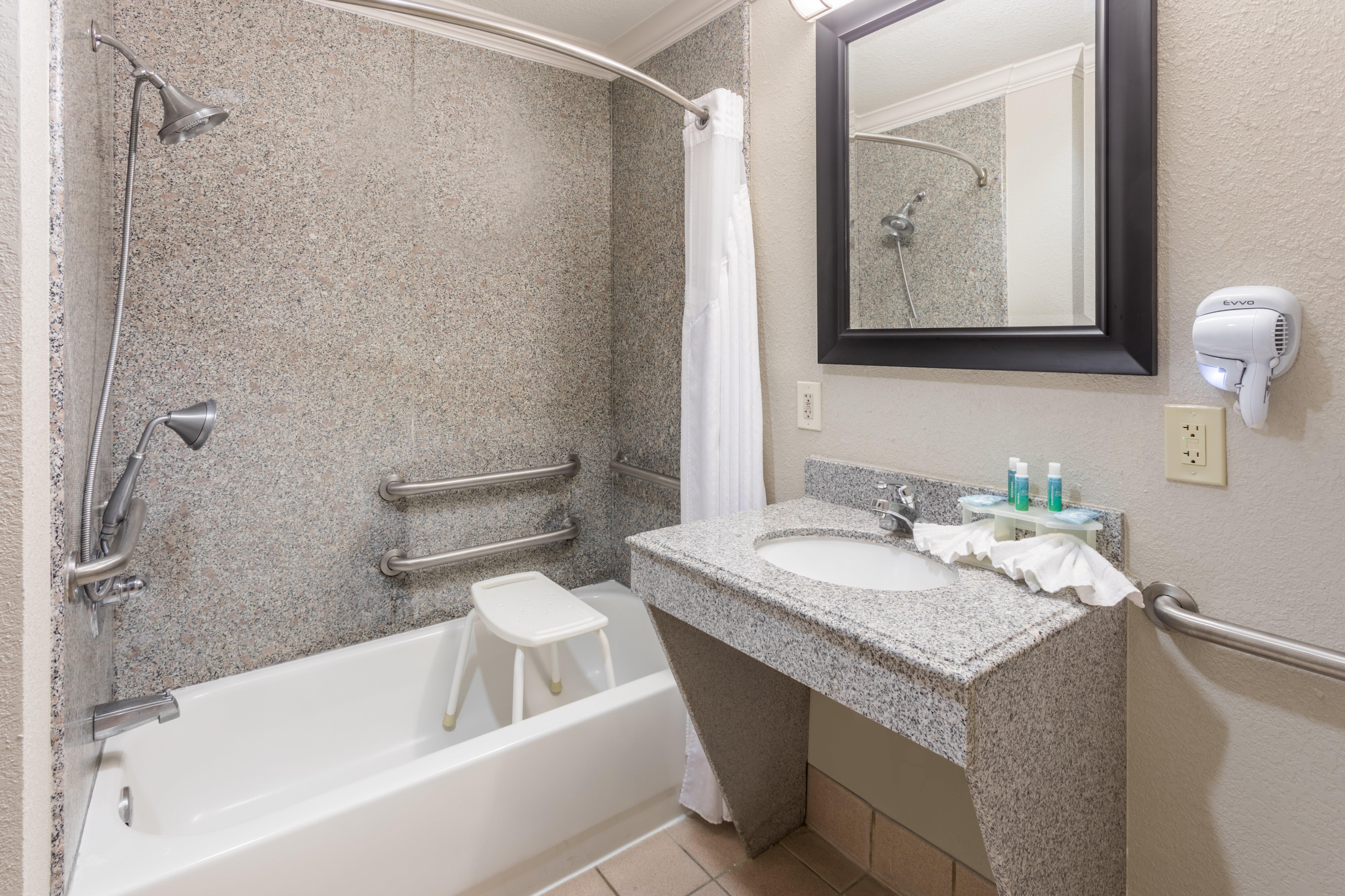 Holiday Inn Express Hotel And Suites Lake Charles By Ihg Extérieur photo