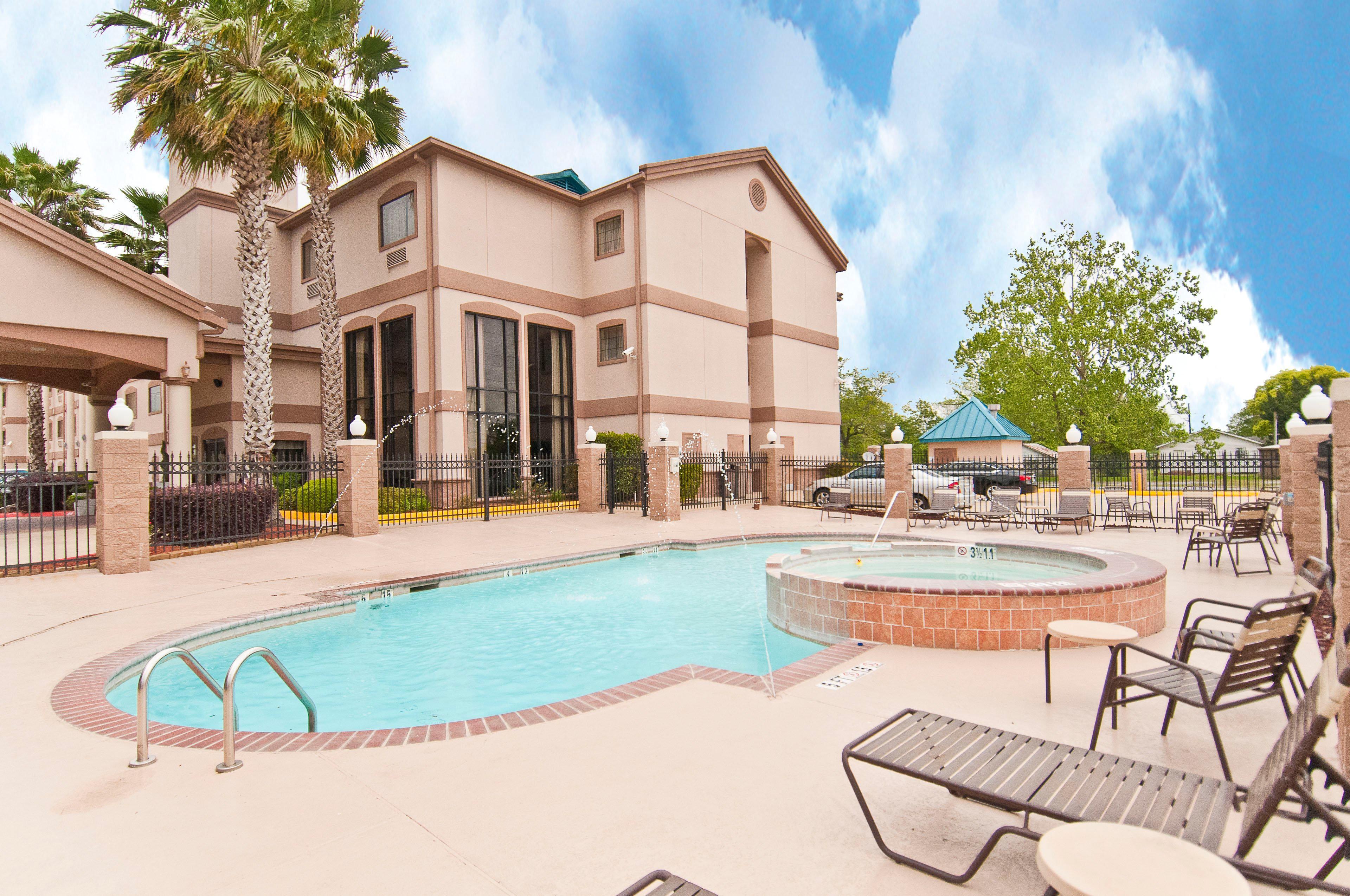 Holiday Inn Express Hotel And Suites Lake Charles By Ihg Extérieur photo
